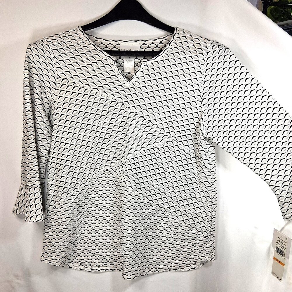Alfred Dunner Women's Black and White Patterned TopSize Small